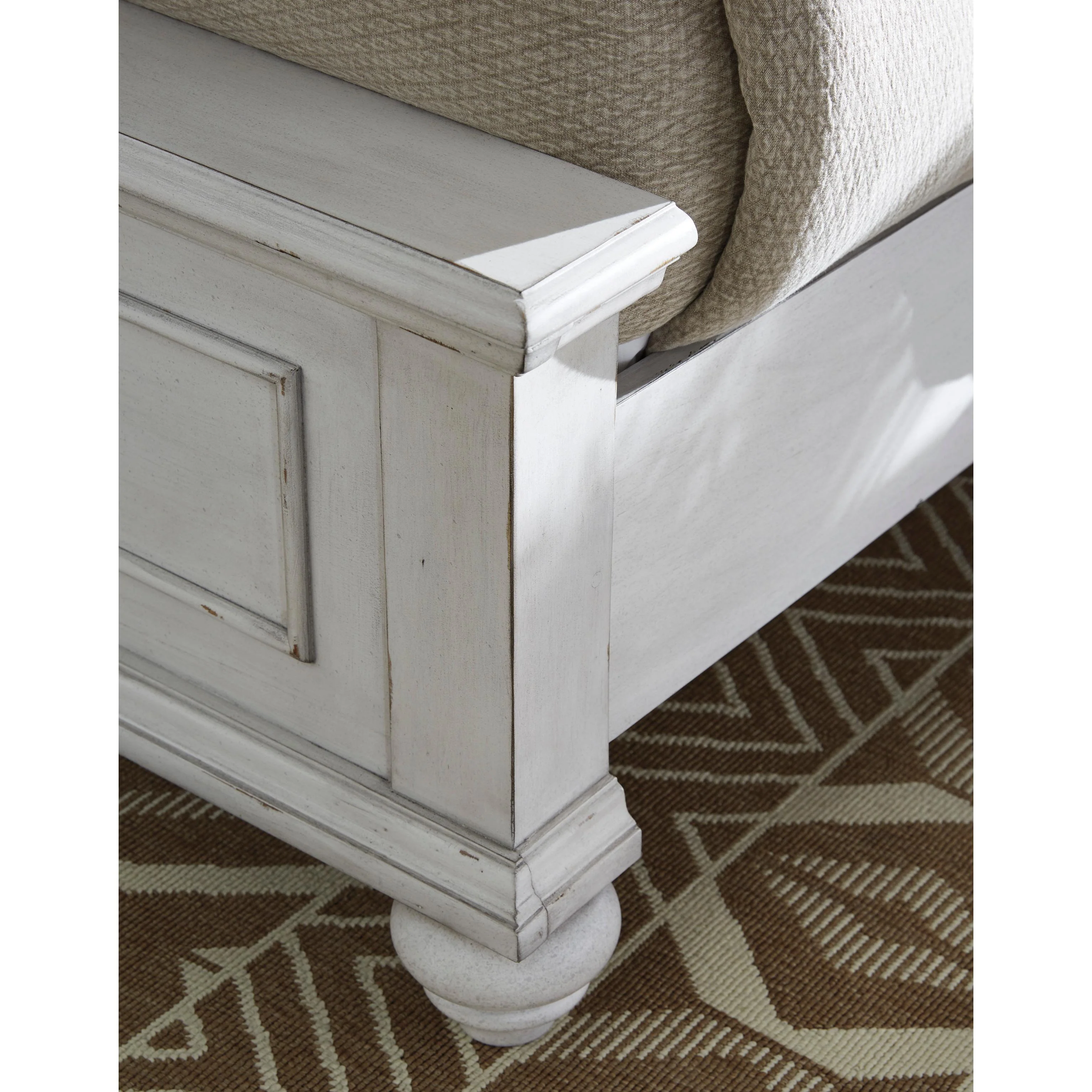 Benchcraft Kanwyn California King Panel Bed B777-58/B777-56/B777-94 - Image 6