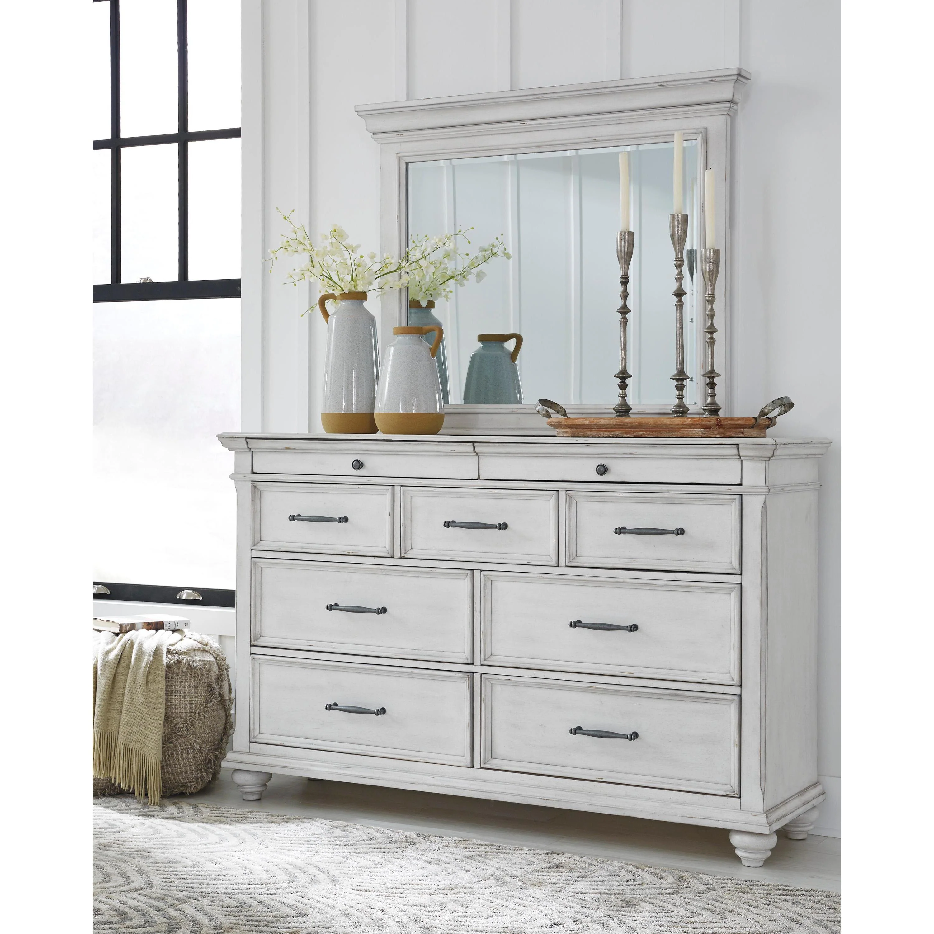 Benchcraft Kanwyn B777B21 6 pc Queen Panel Bedroom Set - Image 4