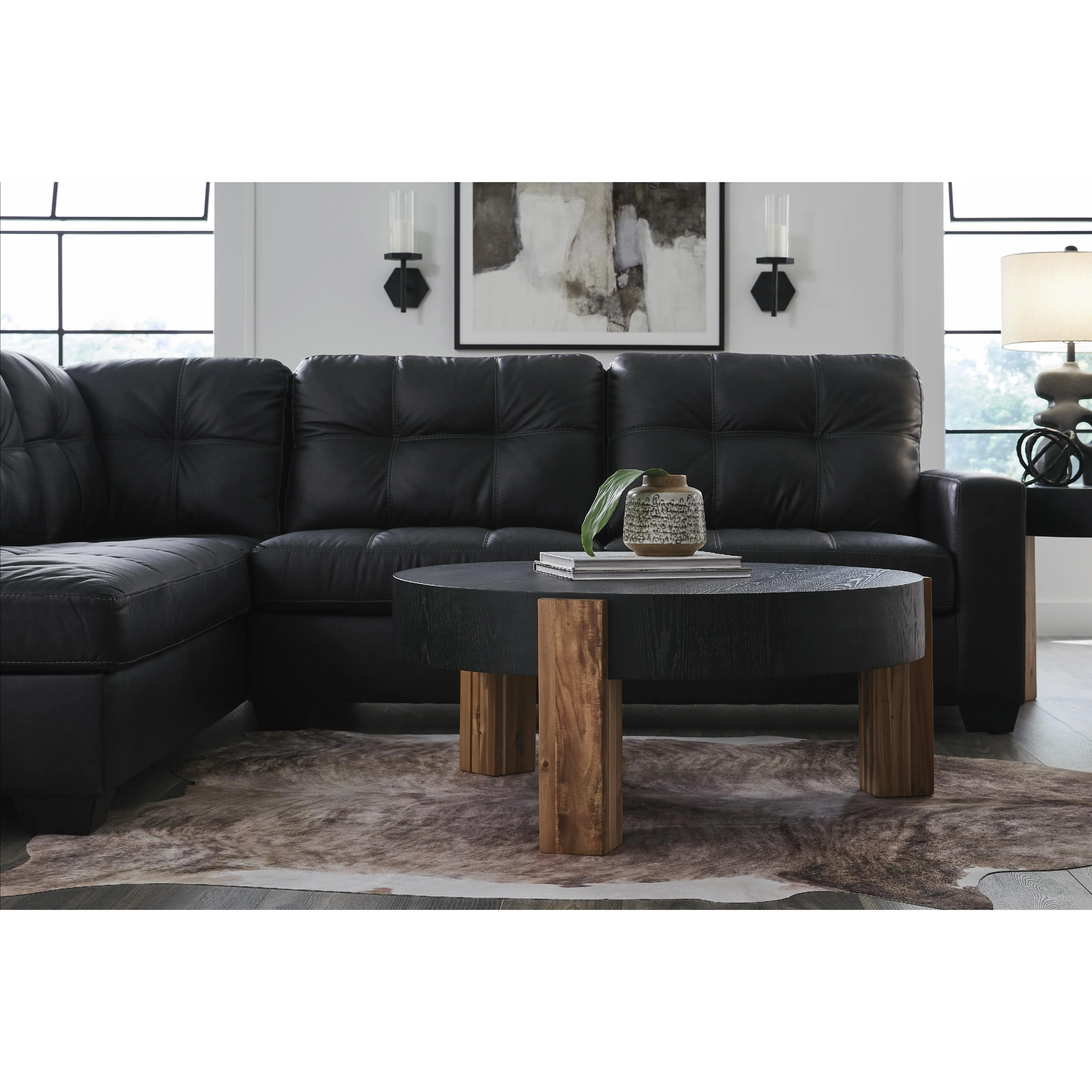 Benchcraft Barlin Mills 17004S1 2 pc Sectional with Chaise - Image 4