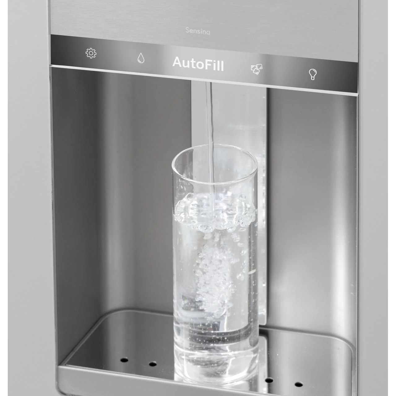 Café 36-inch 27.8 cu. ft. French 4-Door Refrigerator CVE28DP2NS1 - Image 5