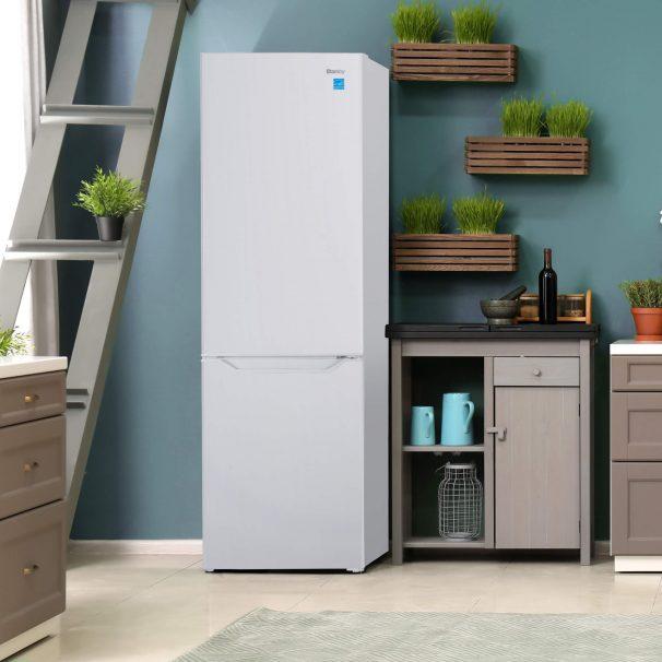 Danby 24-inch, 10.3 cu.ft. Freestanding Bottom Freezer Refrigerator with LED Lighting DBMF100B1WDB - Image 13