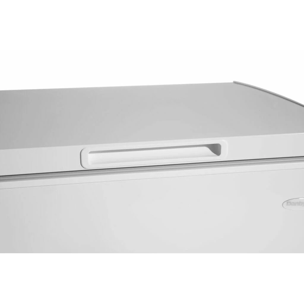 Danby 5 cu. ft. Chest Freezer DCF050A6WM - Image 6