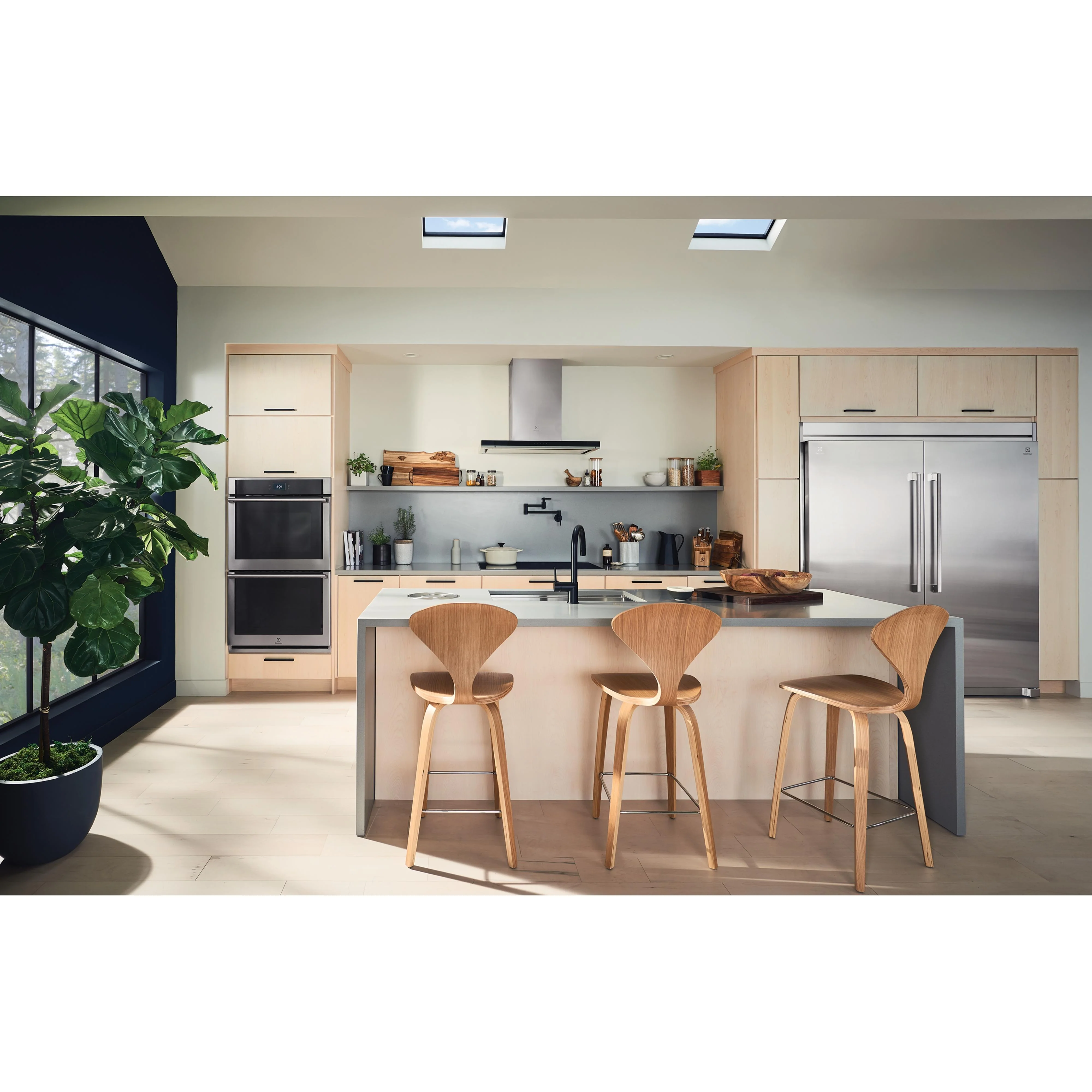 Electrolux 36-inch Wall Mount T Shape Hood ECVW3662AS - Image 7