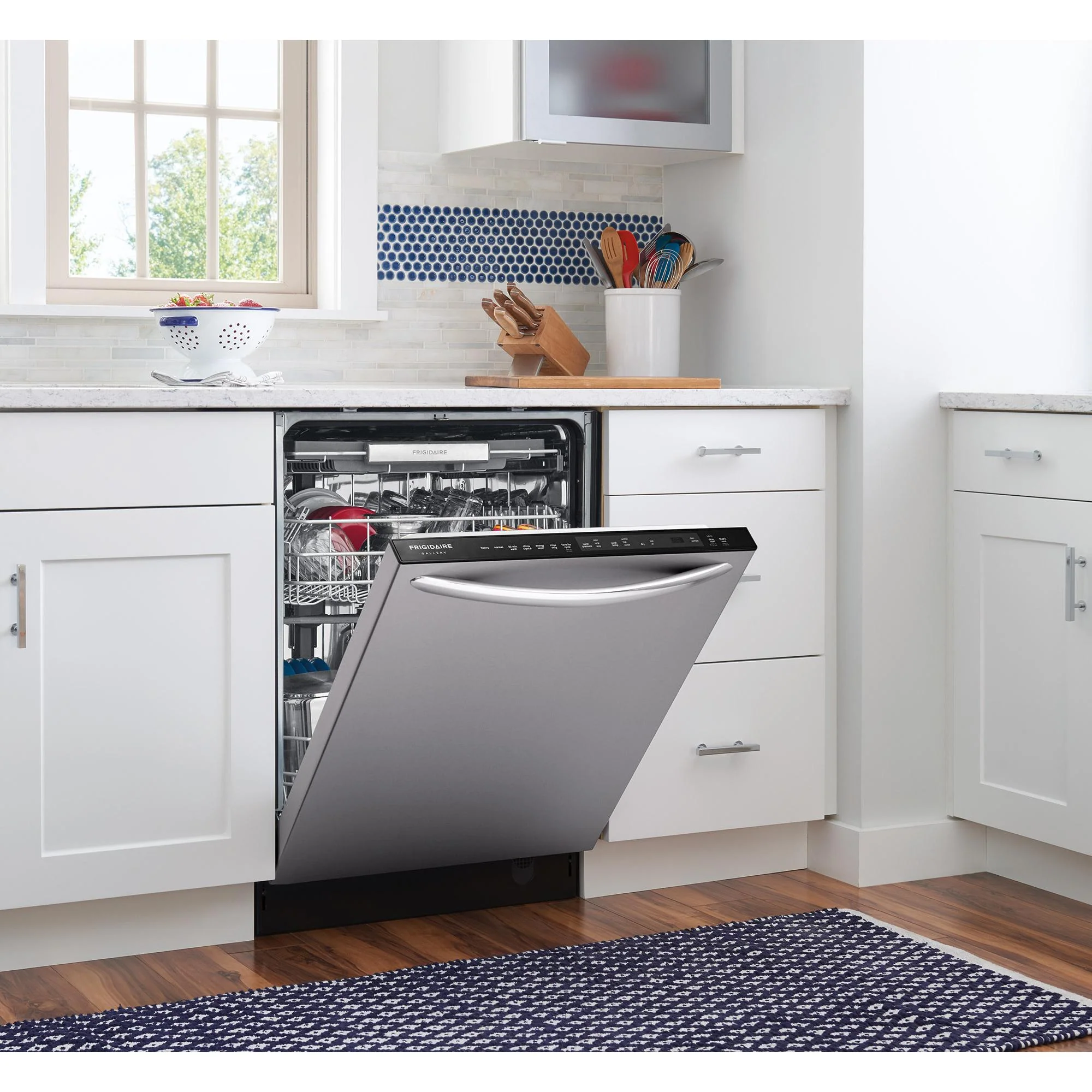 Frigidaire Gallery Built-In Dishwasher with EvenDry™ System FGID2479SF - Image 19