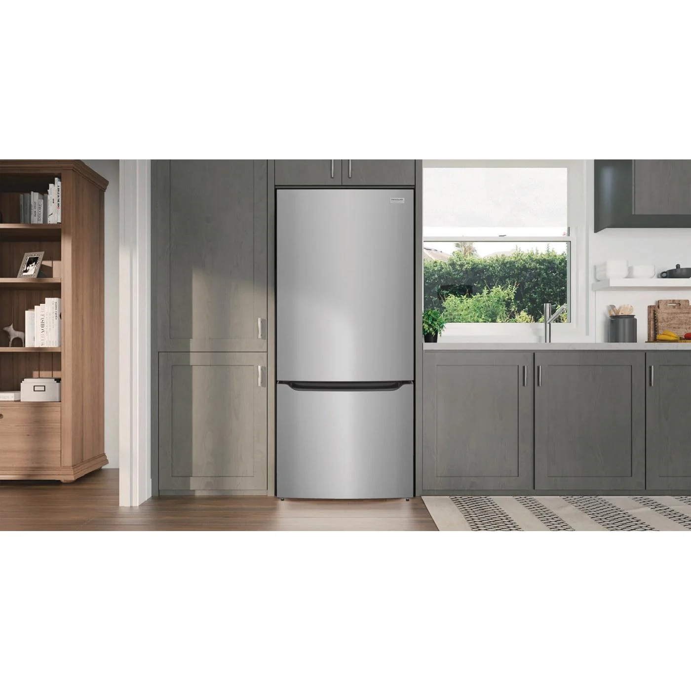 Frigidaire Gallery 30-inch, 20.3 Freestanding Bottom Freezer Refrigerator with Water Dispenser and Ice Maker GRBN2012AF - Image 7