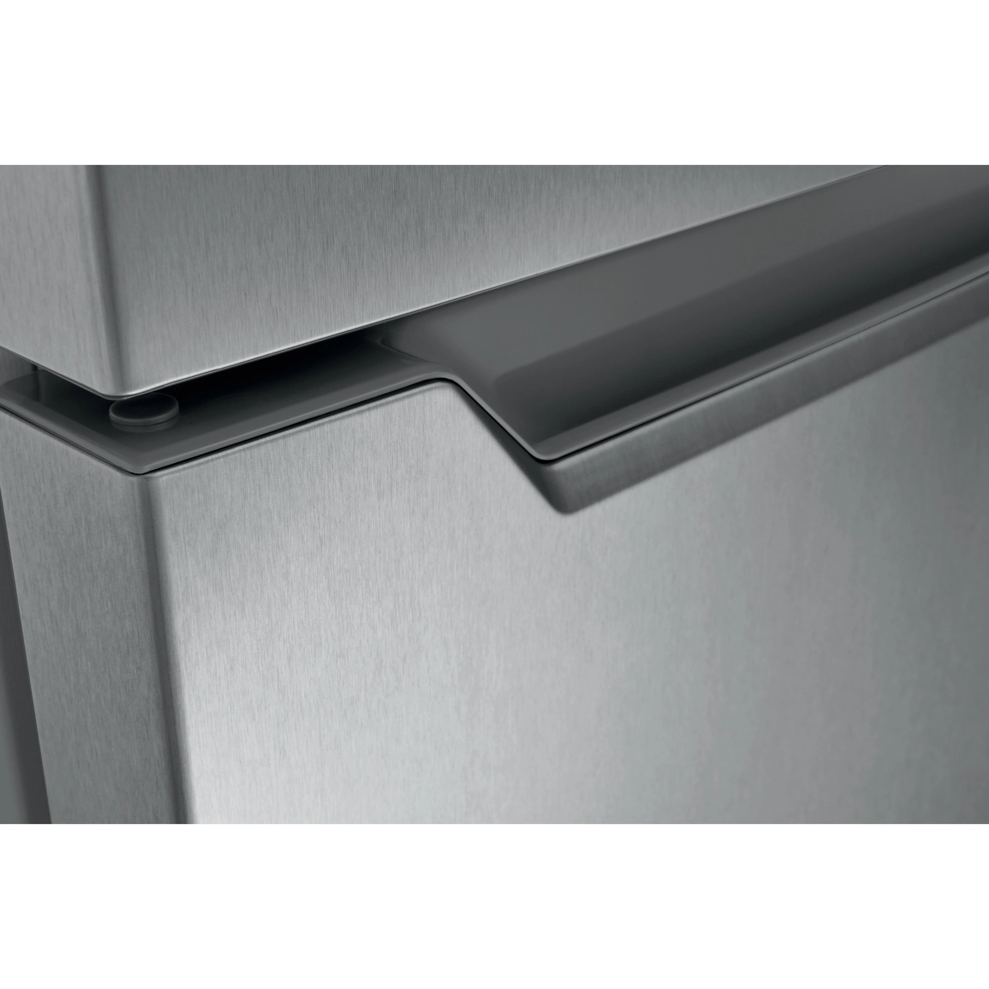 Frigidaire 24-inch, 10.1 cu. ft. Top Freezer Refrigerator FFET1022UV - Image 11