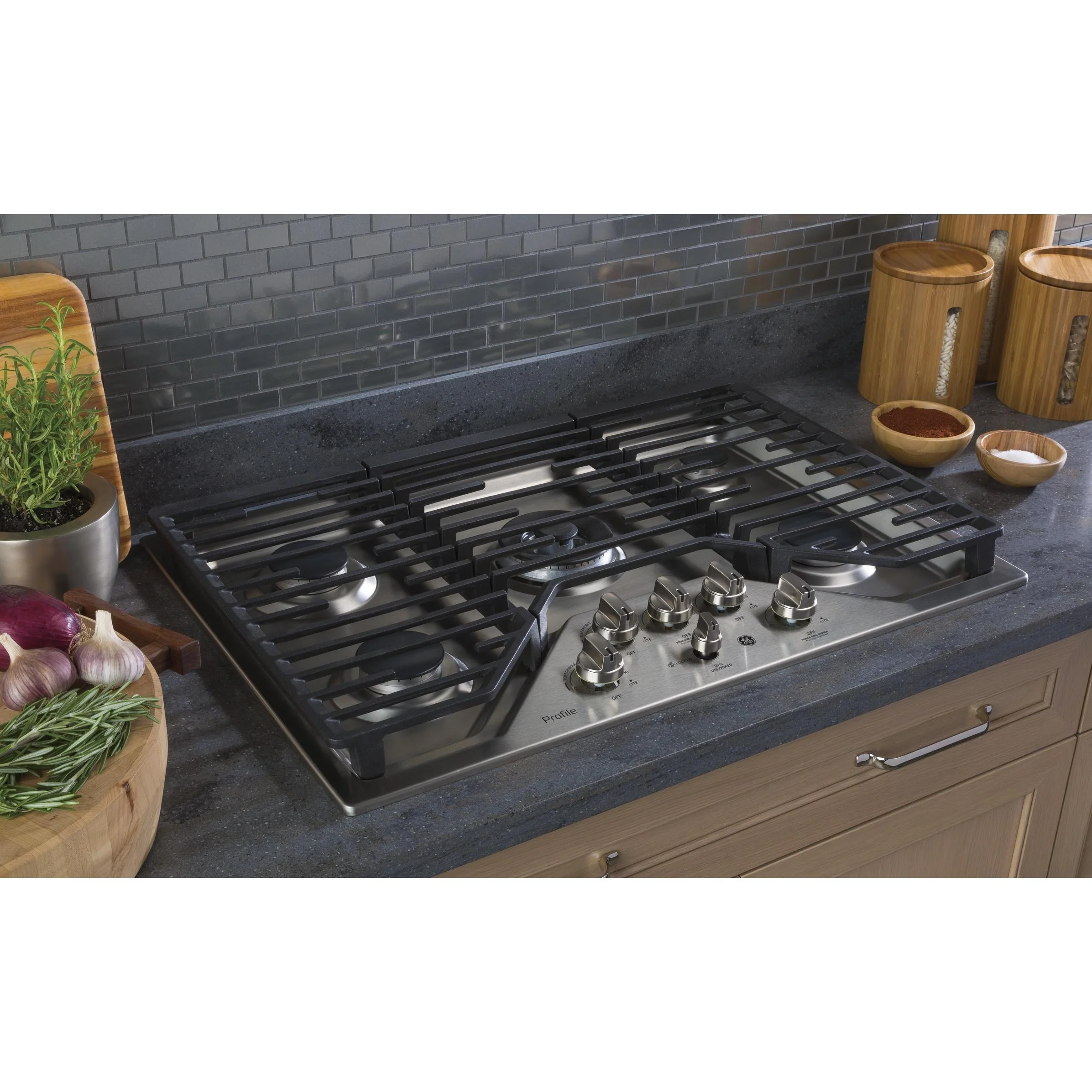 GE Profile 30-inch Built-In Gas Cooktop PGP9030SLSS - Image 6