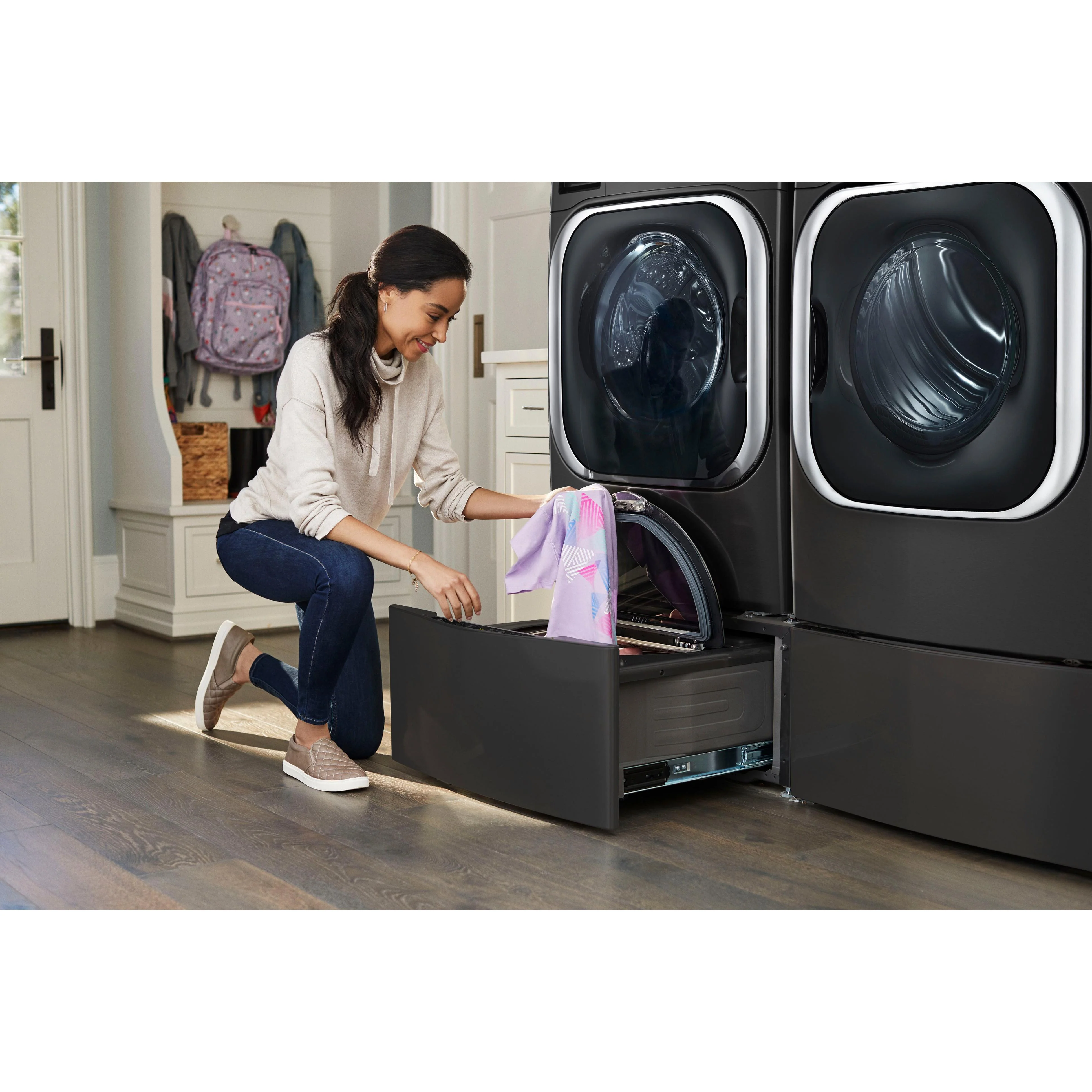 LG 1.1 cu. ft. Pedestal Washer Washer WD200CB - Image 15