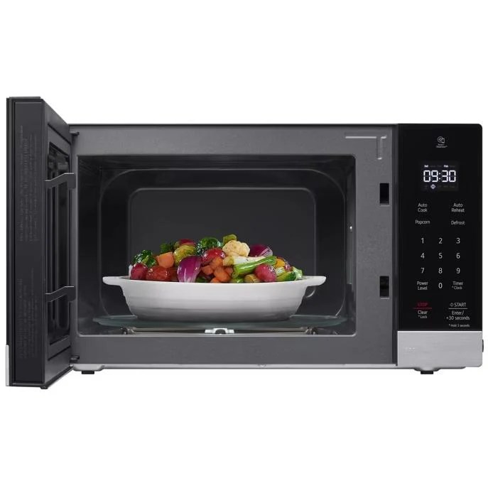 LG 18-inch, 0.9 cu. ft. NeoChef™ Countertop Microwave with Smart Inverter MSER0990S - Image 4