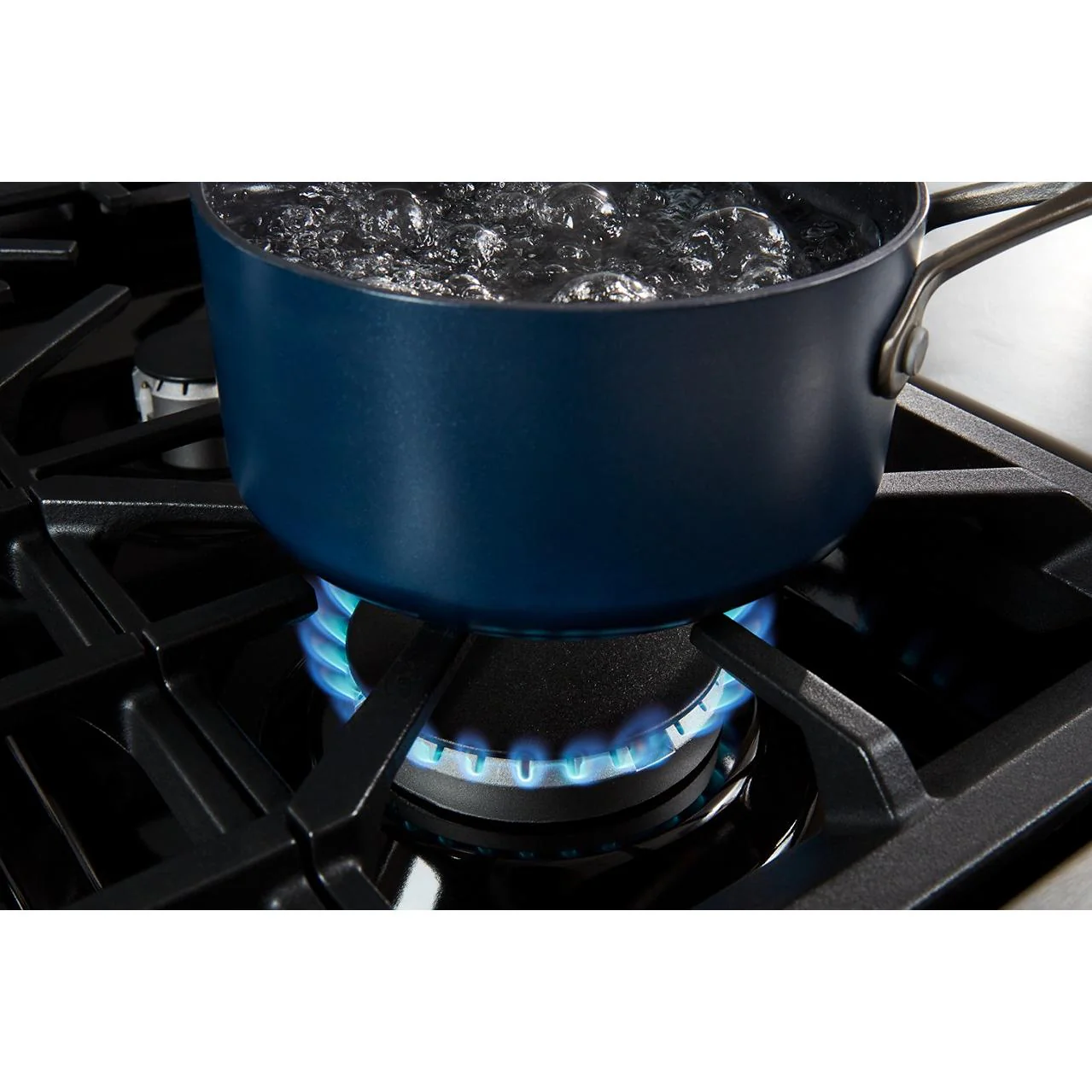 Maytag 30-inch Freestanding Gas Range MFGS7030SZ - Image 8