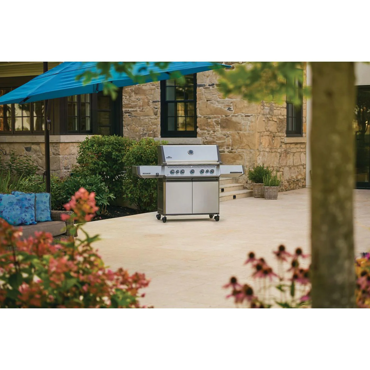 Napoleon Prestige® 665 RSIB with Infrared Side and Rear Burner - Propane P665VRSIBPSS - Image 4