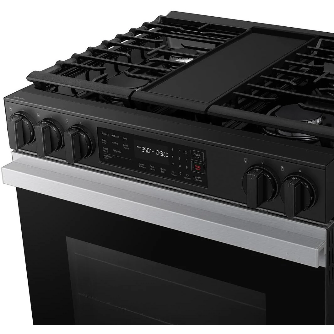 Samsung 6.0 cu. ft. Bespoke Smart Slide-In Gas Range NSG6DG8300SR/AA - Image 7