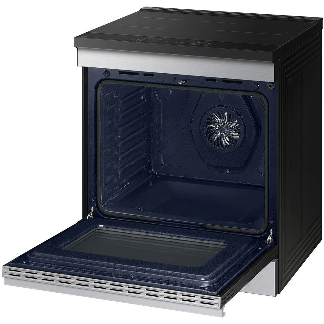 Samsung 6.3 cu. ft. Bespoke Smart Slide-In Induction Range NSI6DG9500SR/AC - Image 3