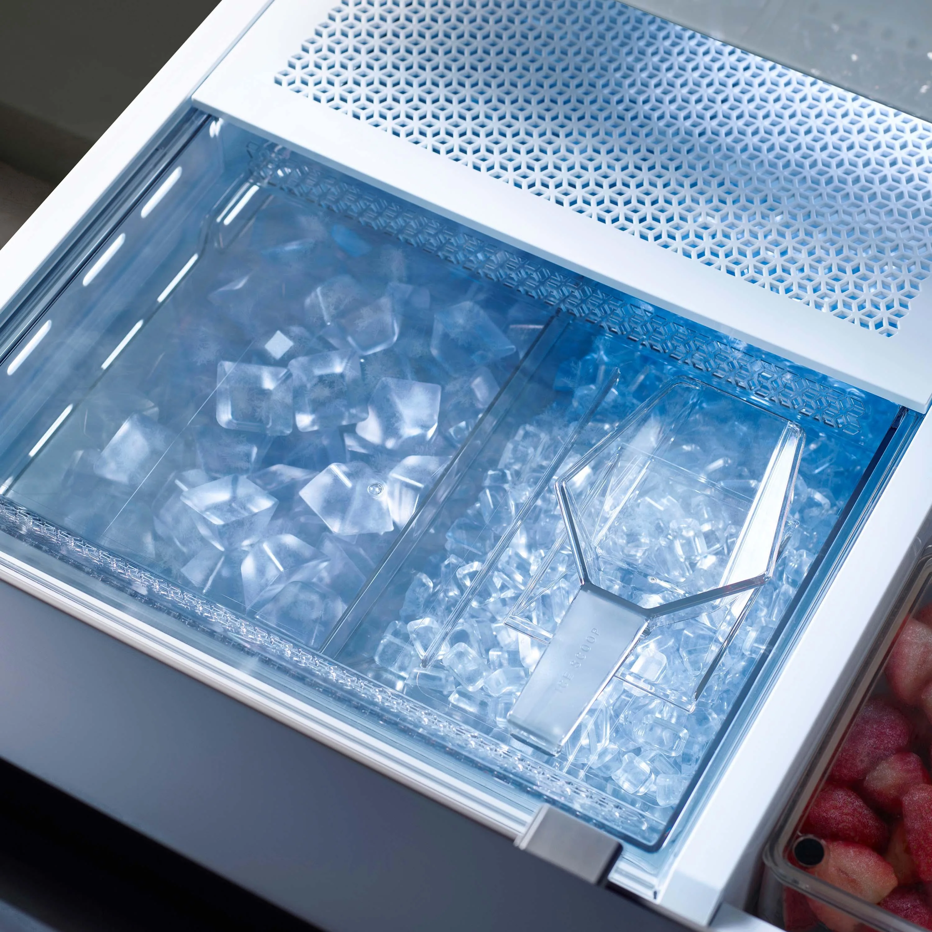 Samsung Bespoke 36-inch, 28.8 cu.ft. 4-Door Refrigerator with Dual Ice Maker RF29BB8600QLAA - Image 10