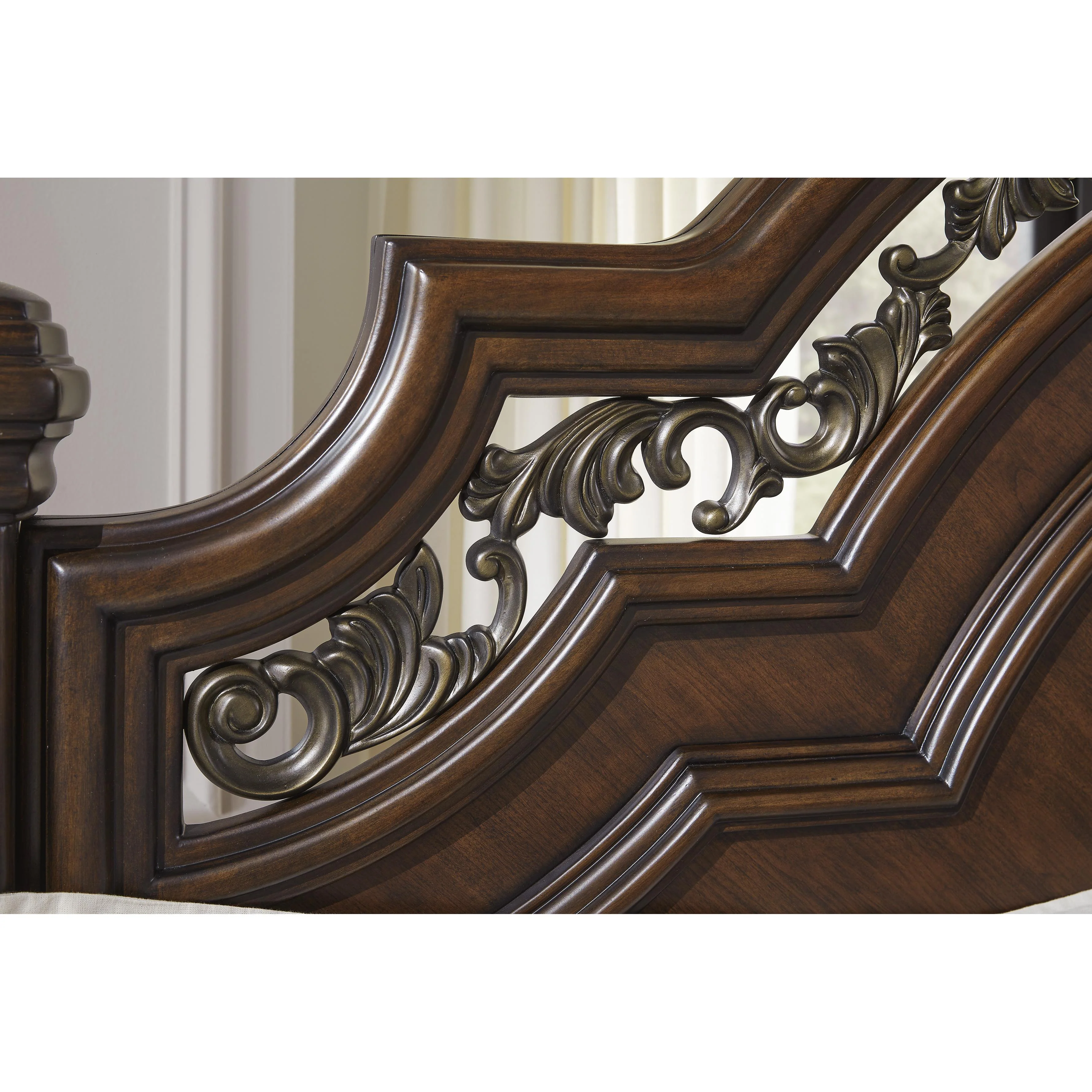 Signature Design by Ashley Lavinton B764B9 King Poster Bed - Image 6