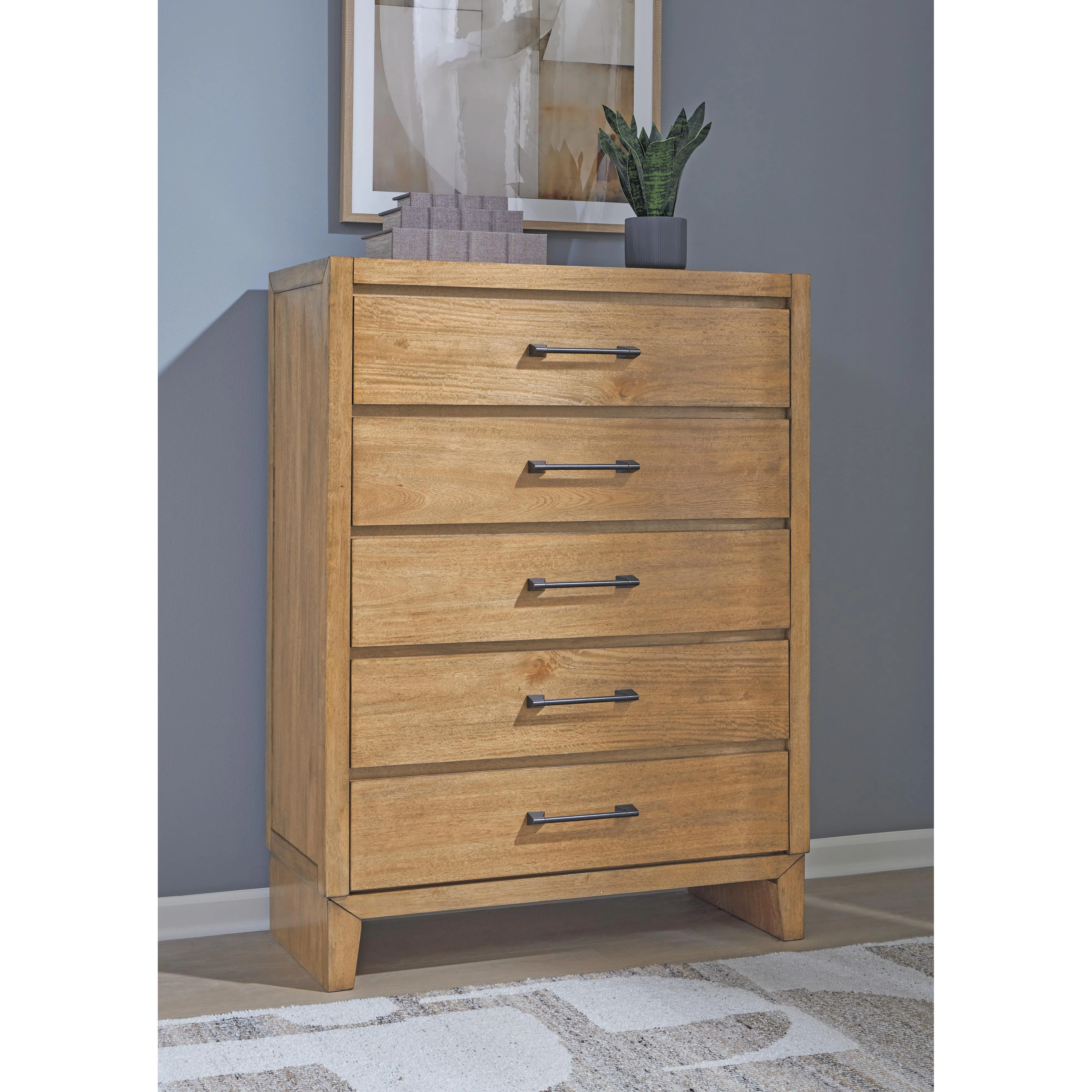 Signature Design by Ashley Sherbana B833-46 Five Drawer Chest - Image 5
