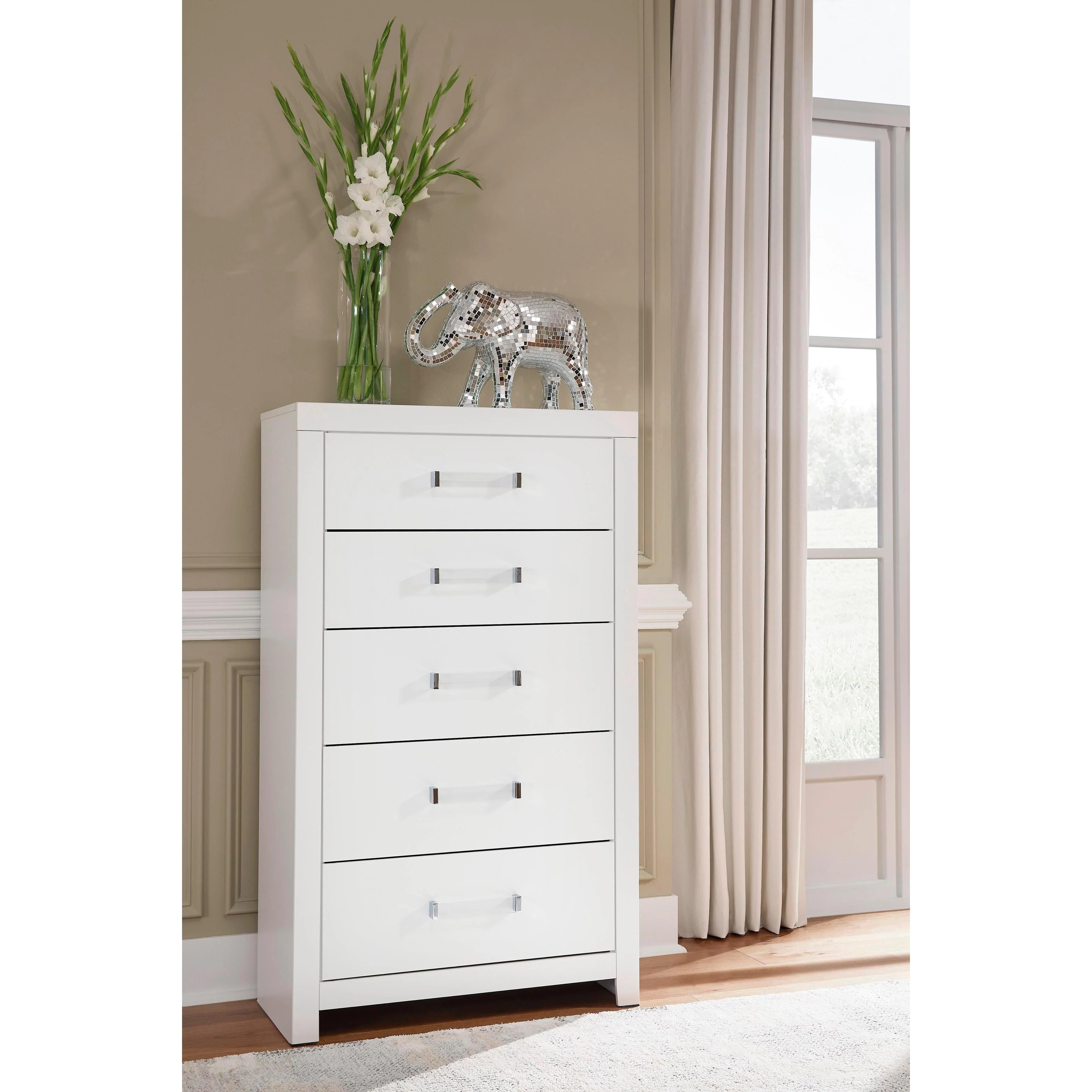 Signature Design by Ashley Maeling 5-Drawer Chest PCB1119-46 - Image 4