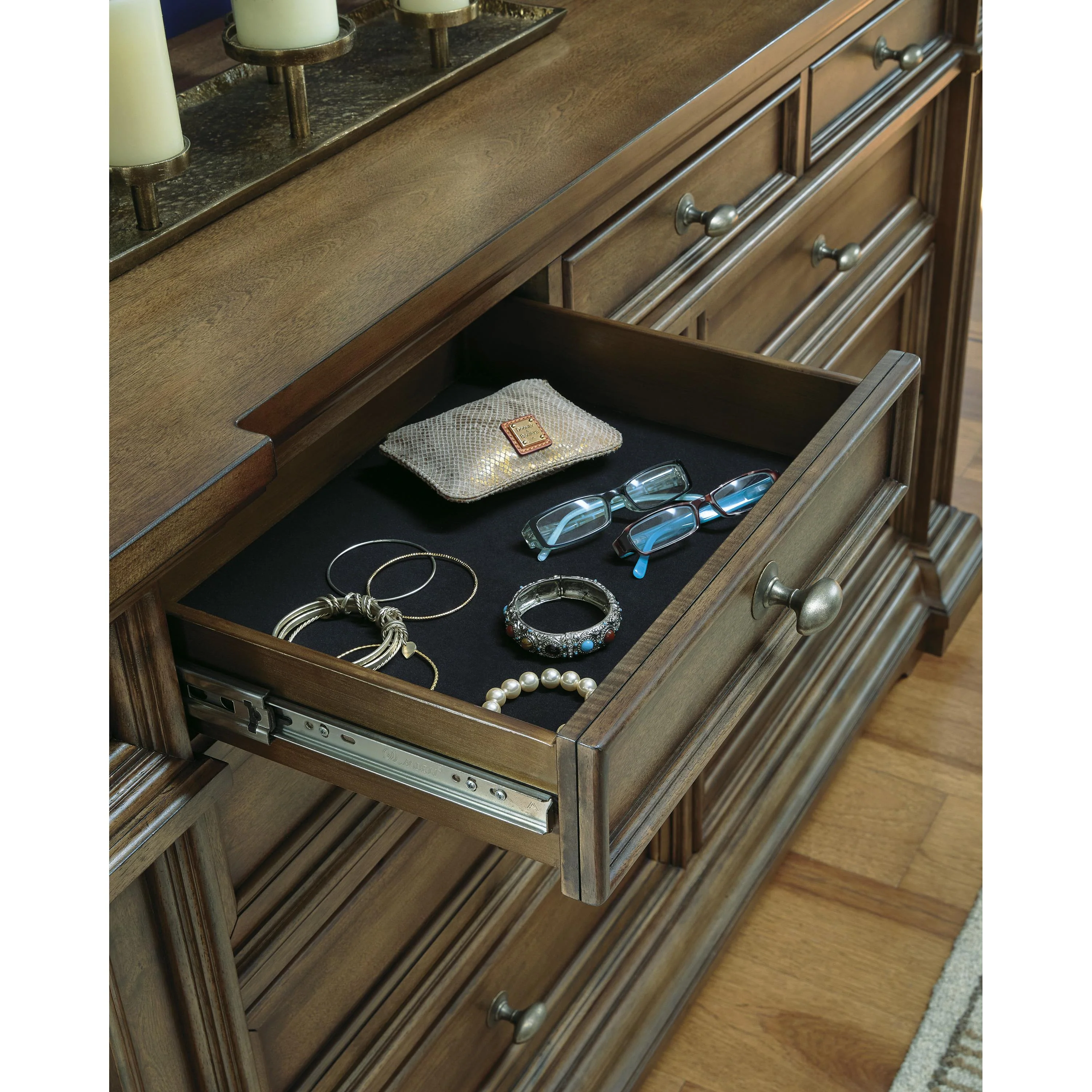Signature Design by Ashley Frantanna PCB949-31 Dresser - Image 6