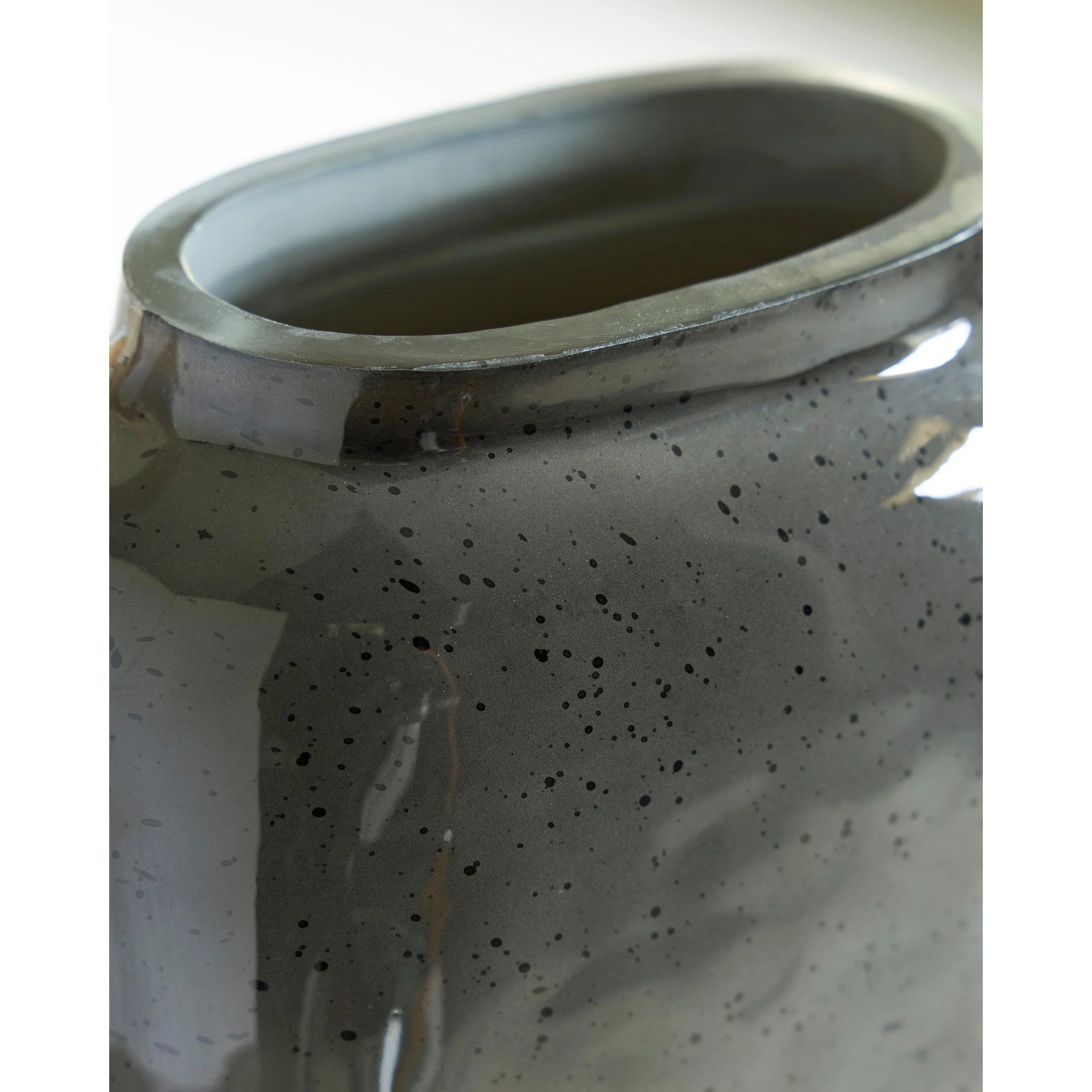 Signature Design by Ashley Kierlain A2000809 Vase - Image 4