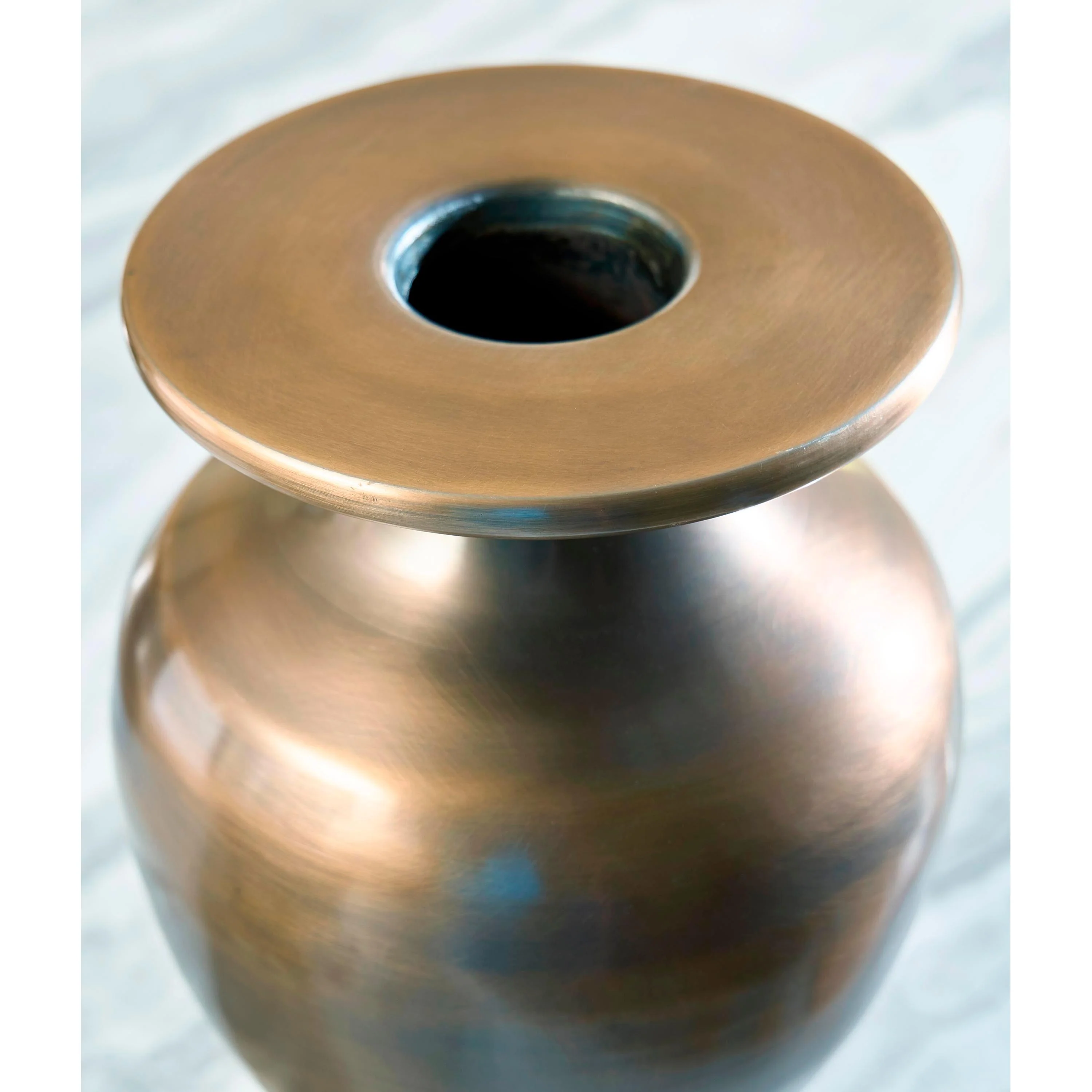 Signature Design by Ashley Fedorleigh A2000894 Vase - Image 5