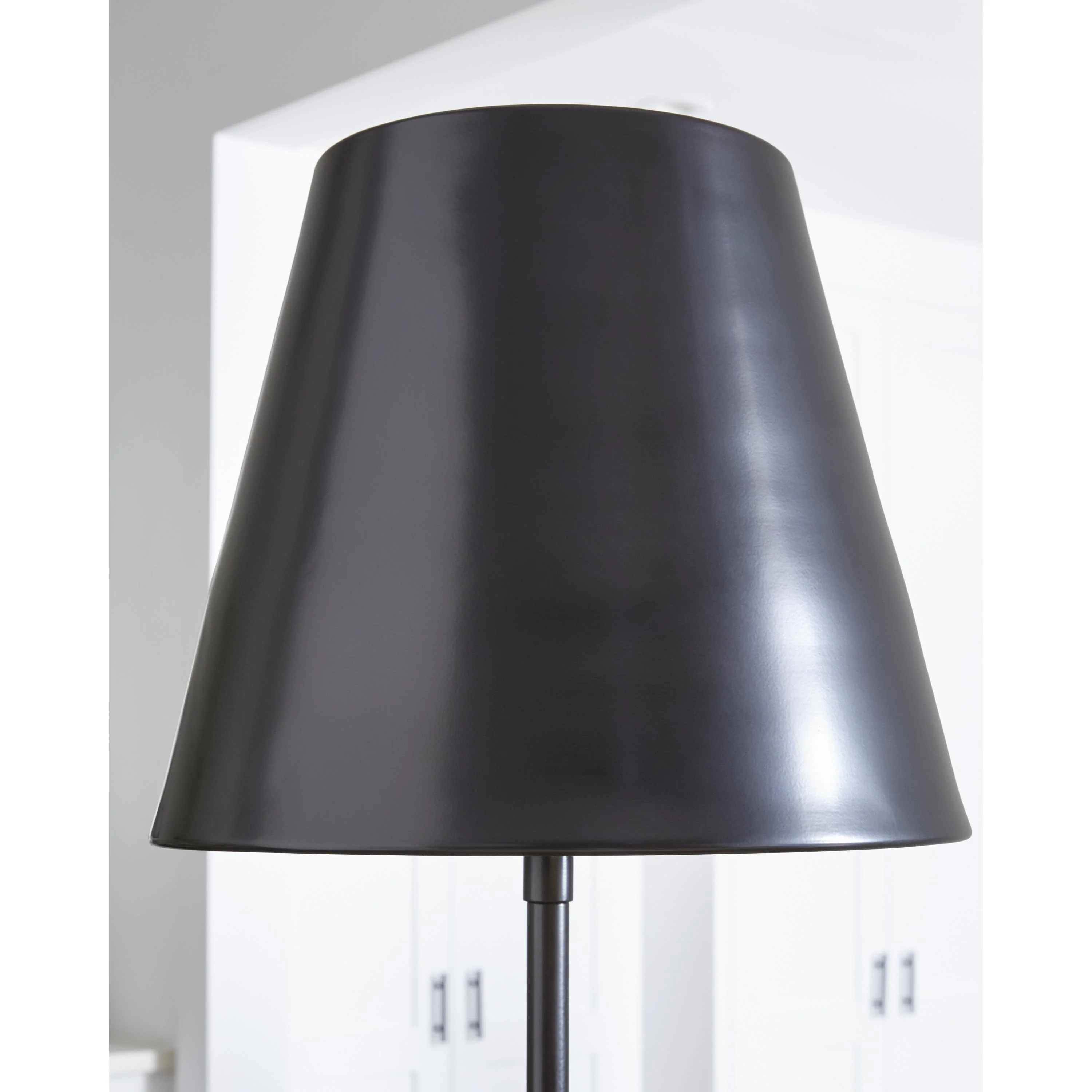 Signature Design by Ashley Wimner L208461 Metal Floor Lamp - Image 3