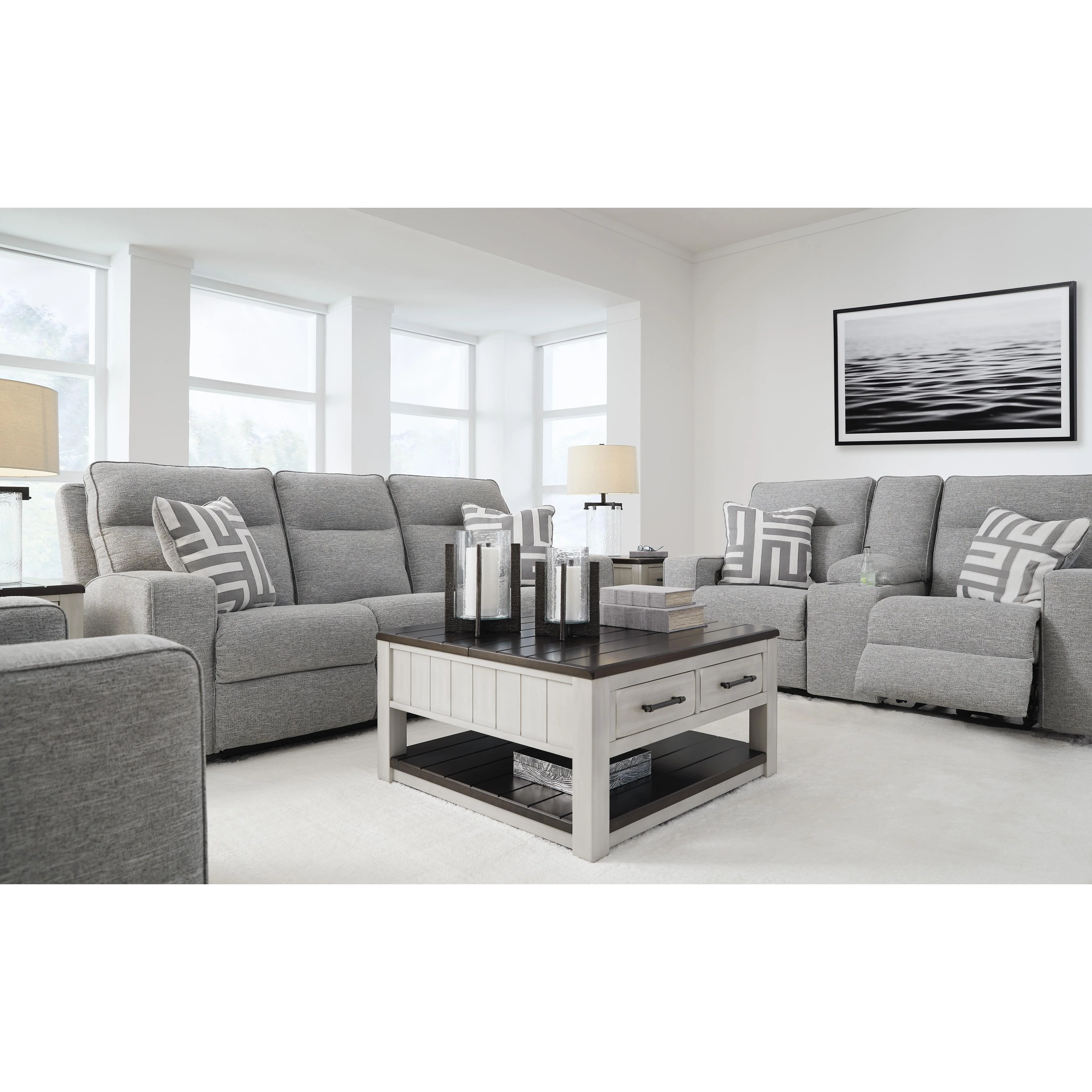Signature Design by Ashley Biscoe 9050318 Power Reclining Loveseat with Console and Adjustable Headrest - Image 11
