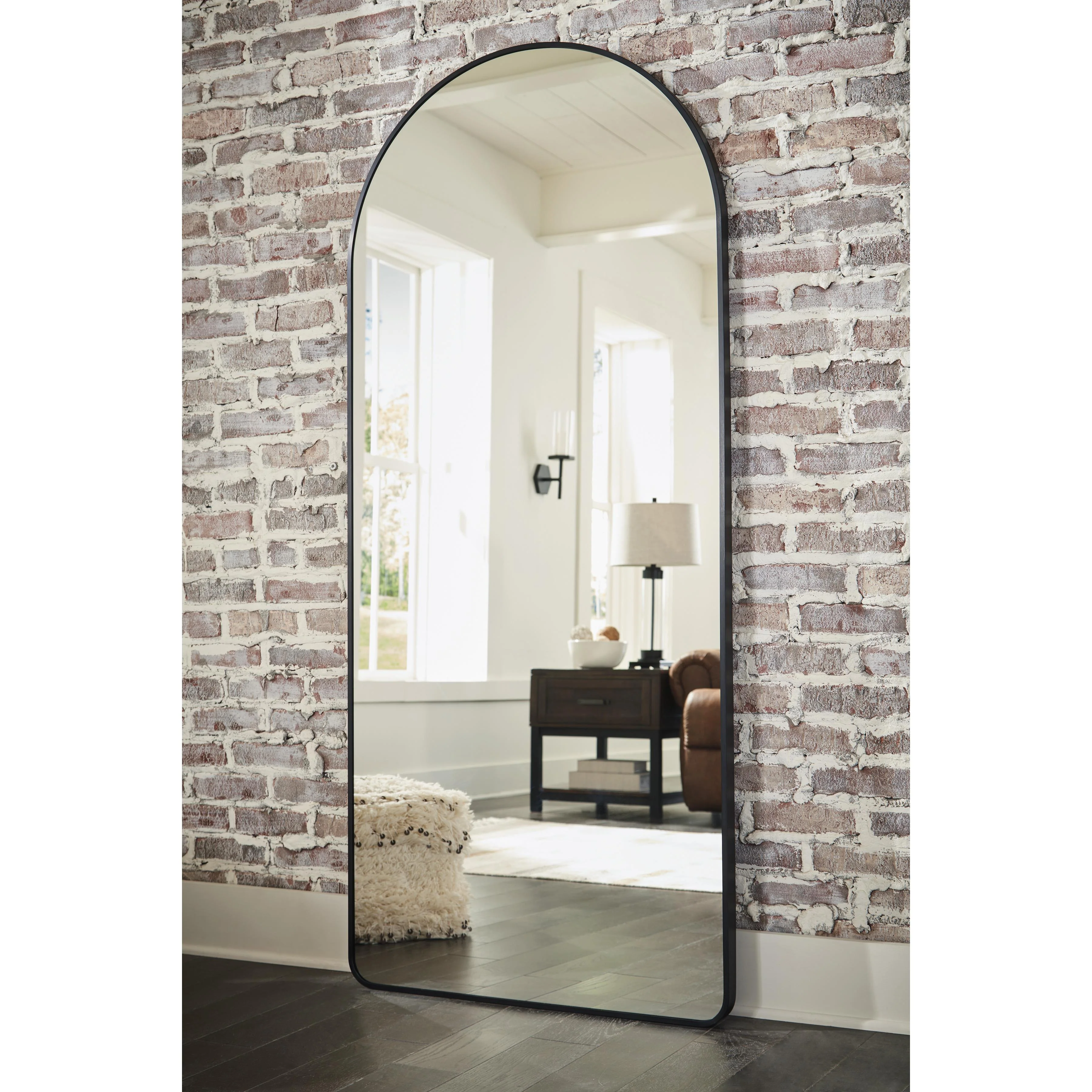 Signature Design by Ashley Sethall A8010307 Floor Mirror - Image 5