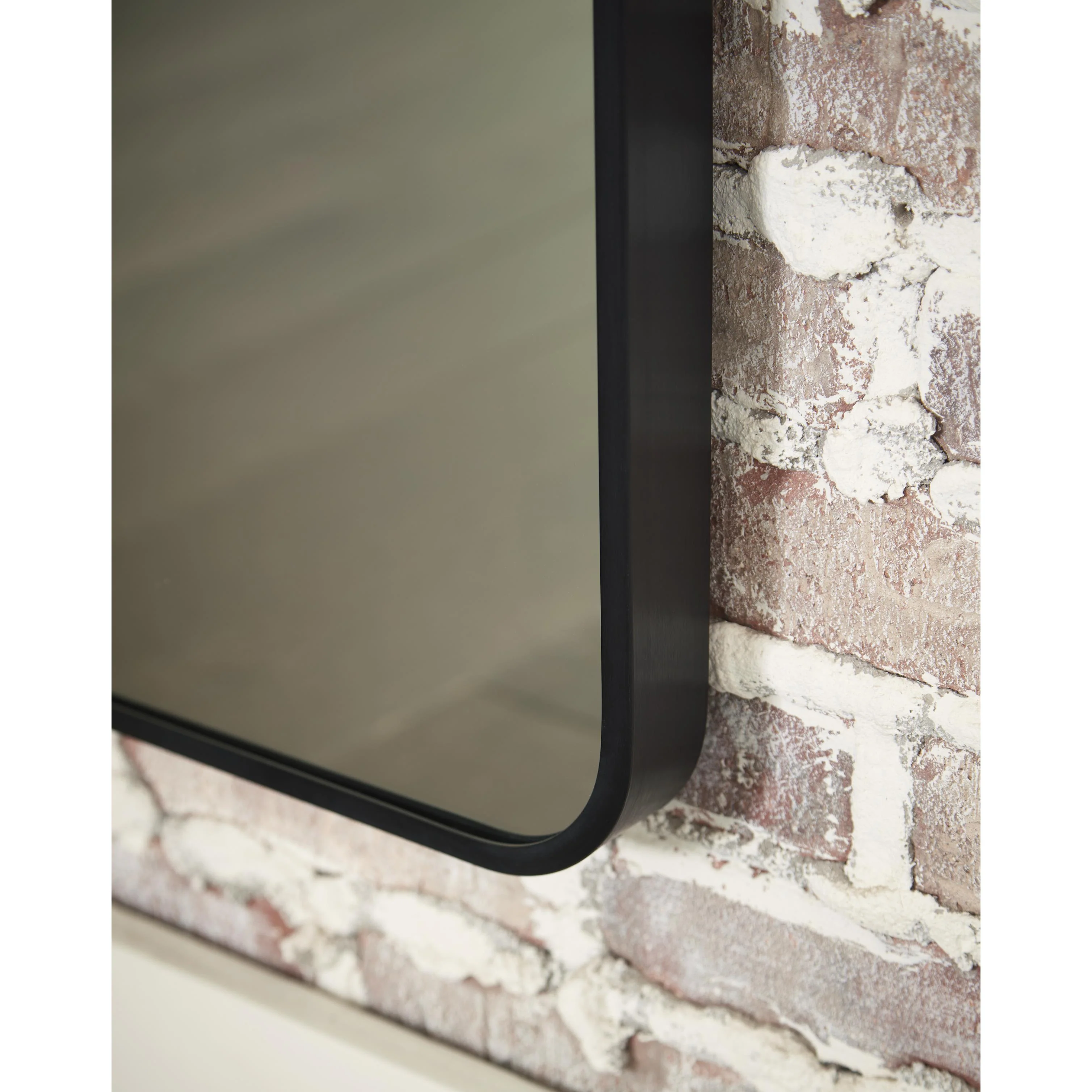 Signature Design by Ashley Sethall A8010307 Floor Mirror - Image 7