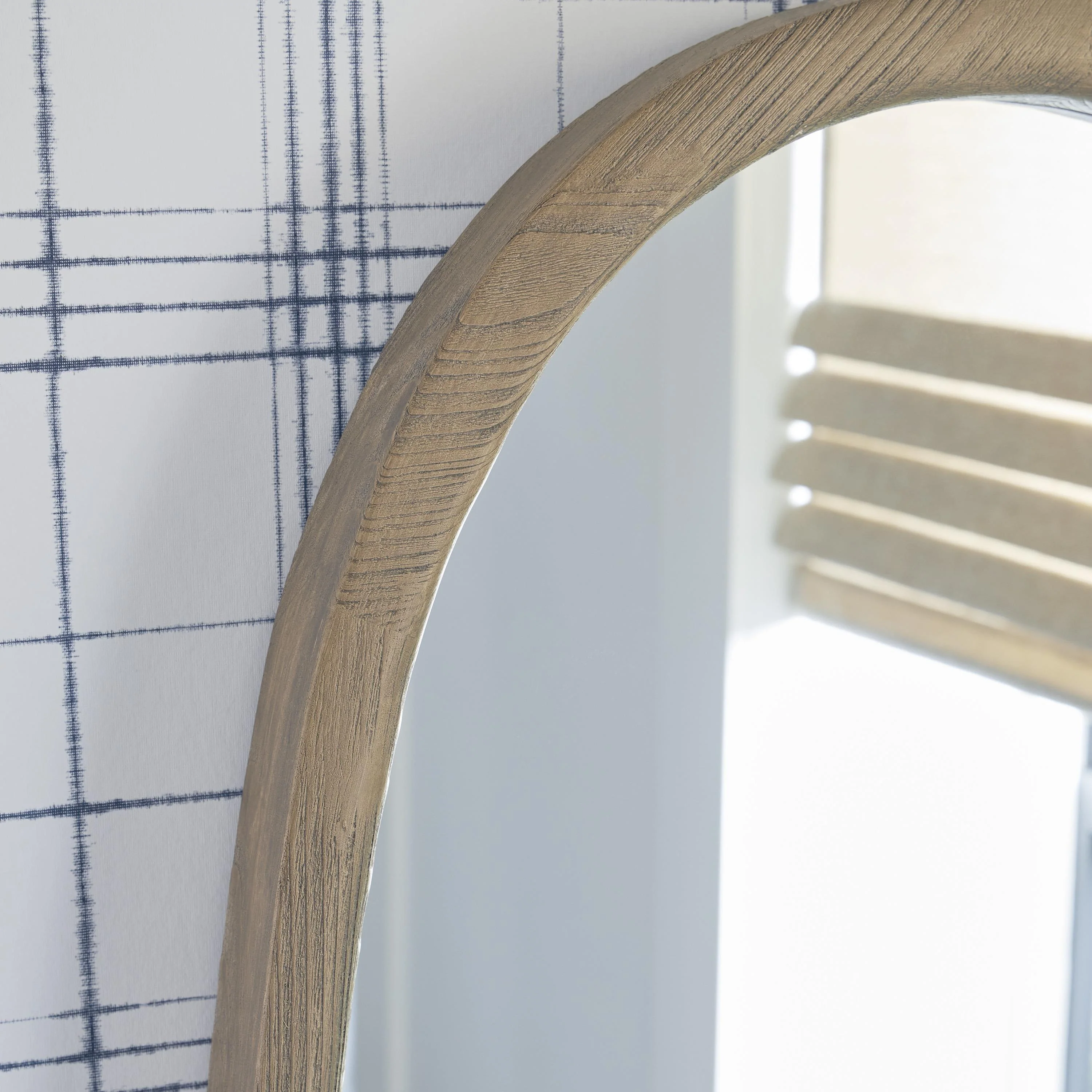 Signature Design by Ashley Aarilynn A8010329 Accent Mirror - Image 5