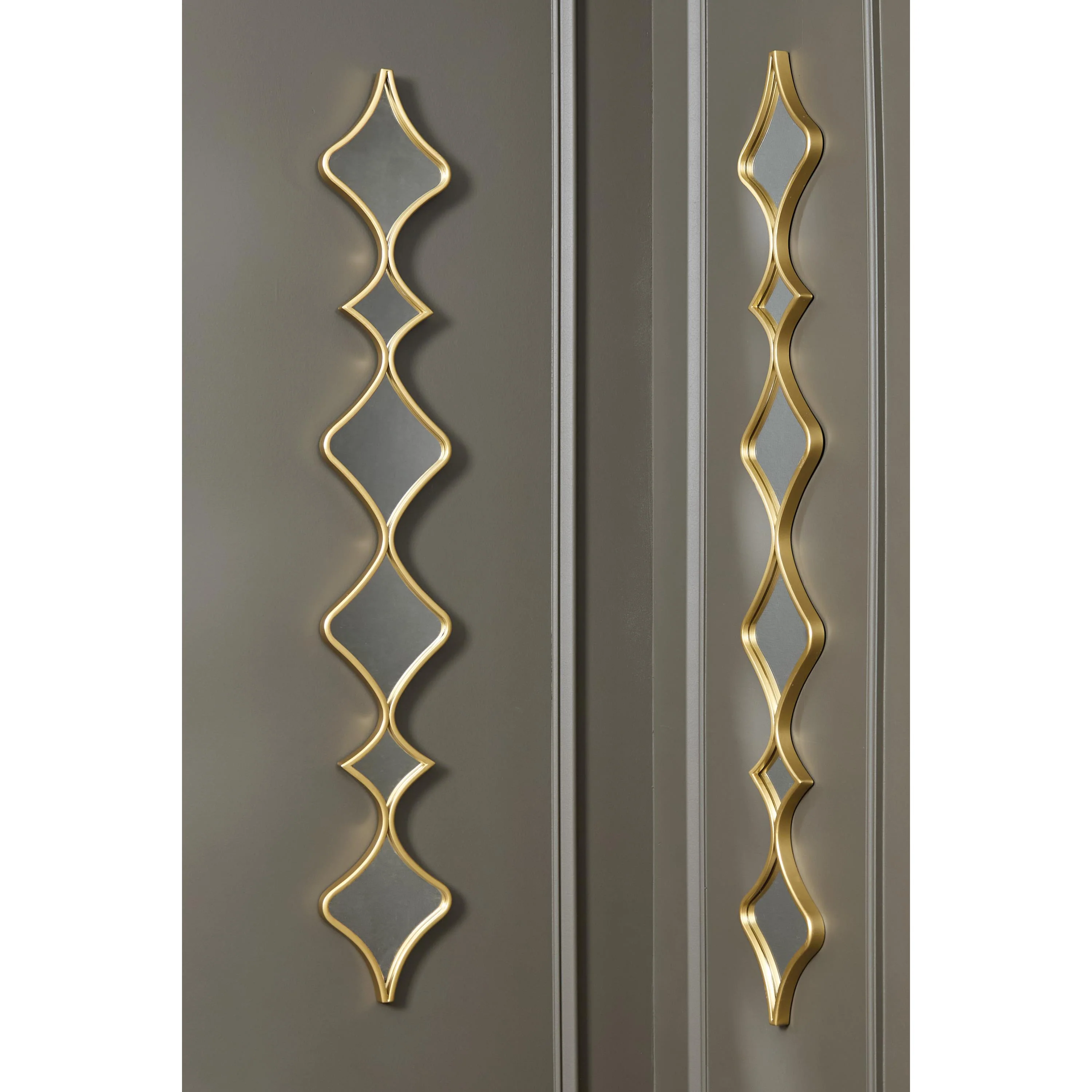 Signature Design by Ashley Harriswood A8010354 Accent Mirror Set - Image 5