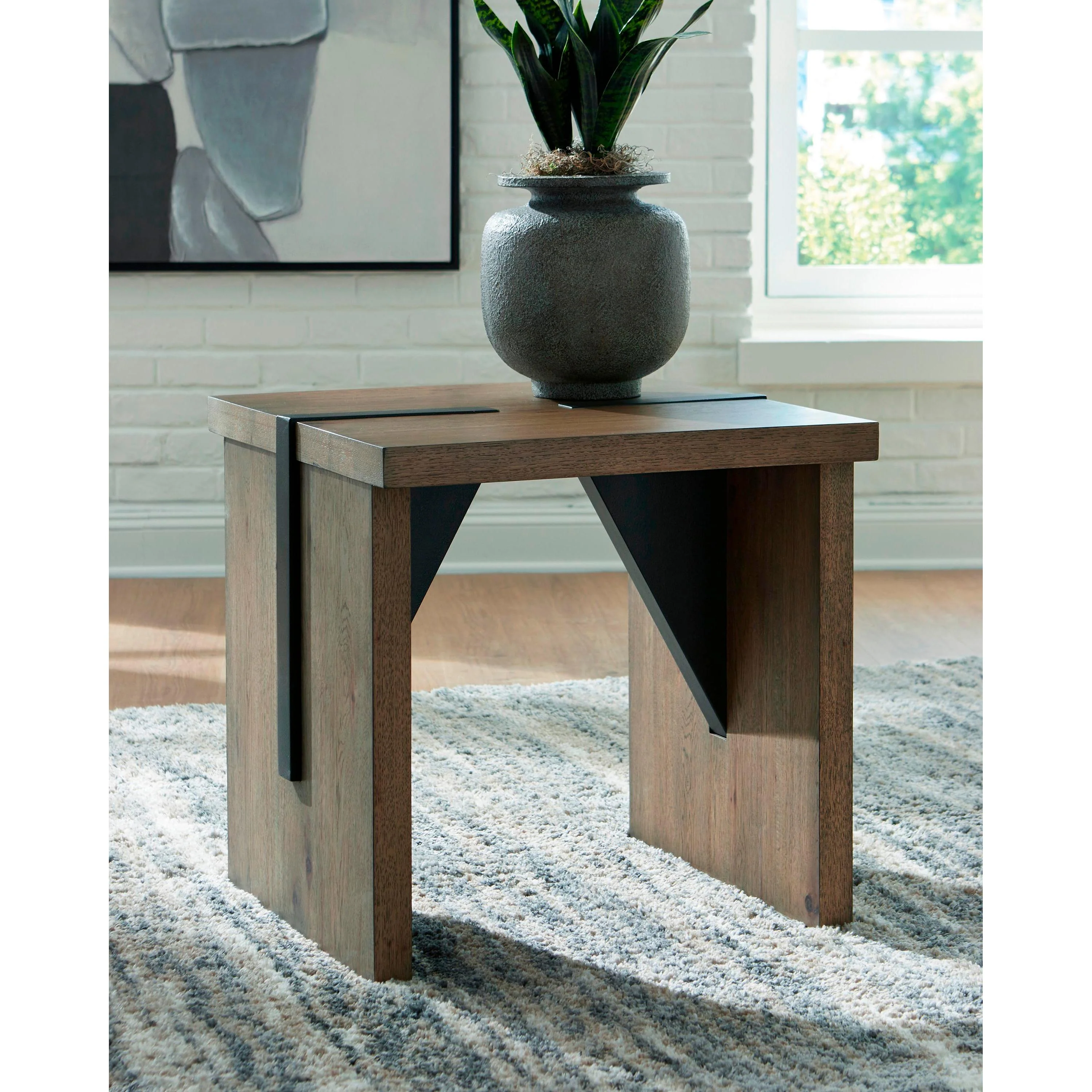 Signature Design by Ashley Kandinew End Table T554-2 - Image 4