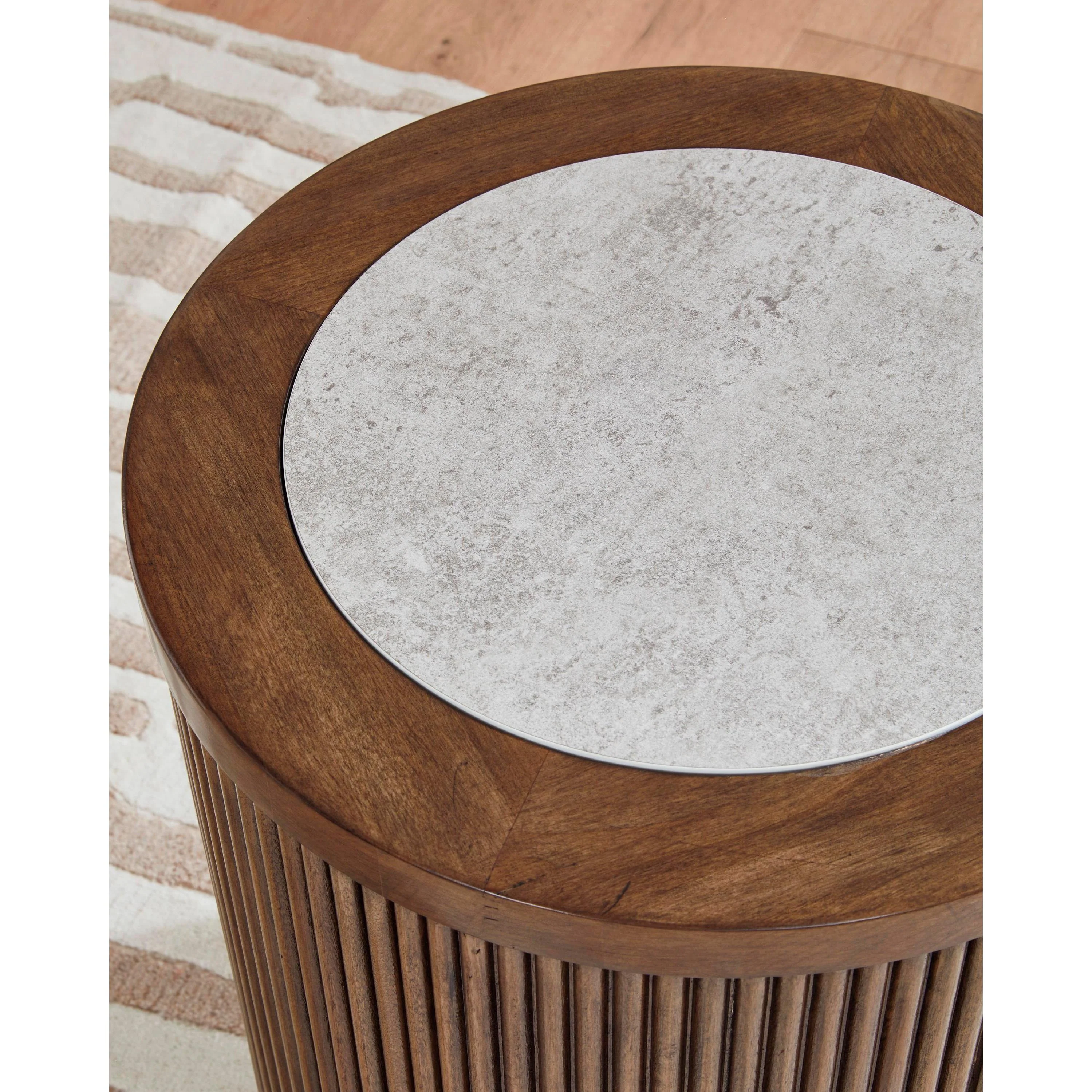 Signature Design by Ashley Hadonna End Table T658-6 - Image 4