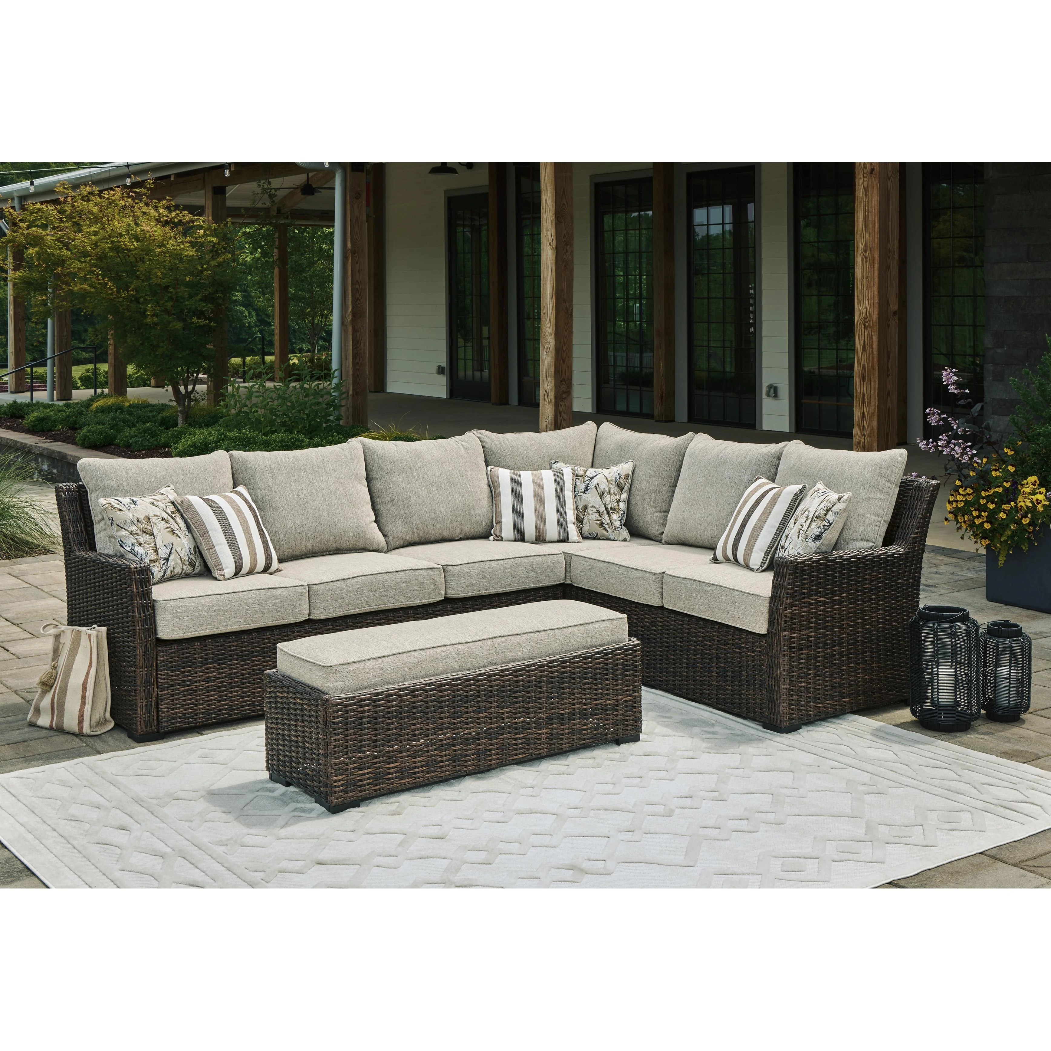 Signature Design by Ashley Brook Ranch P465-822 Sofa Sectional/Bench with Cushion - Image 4