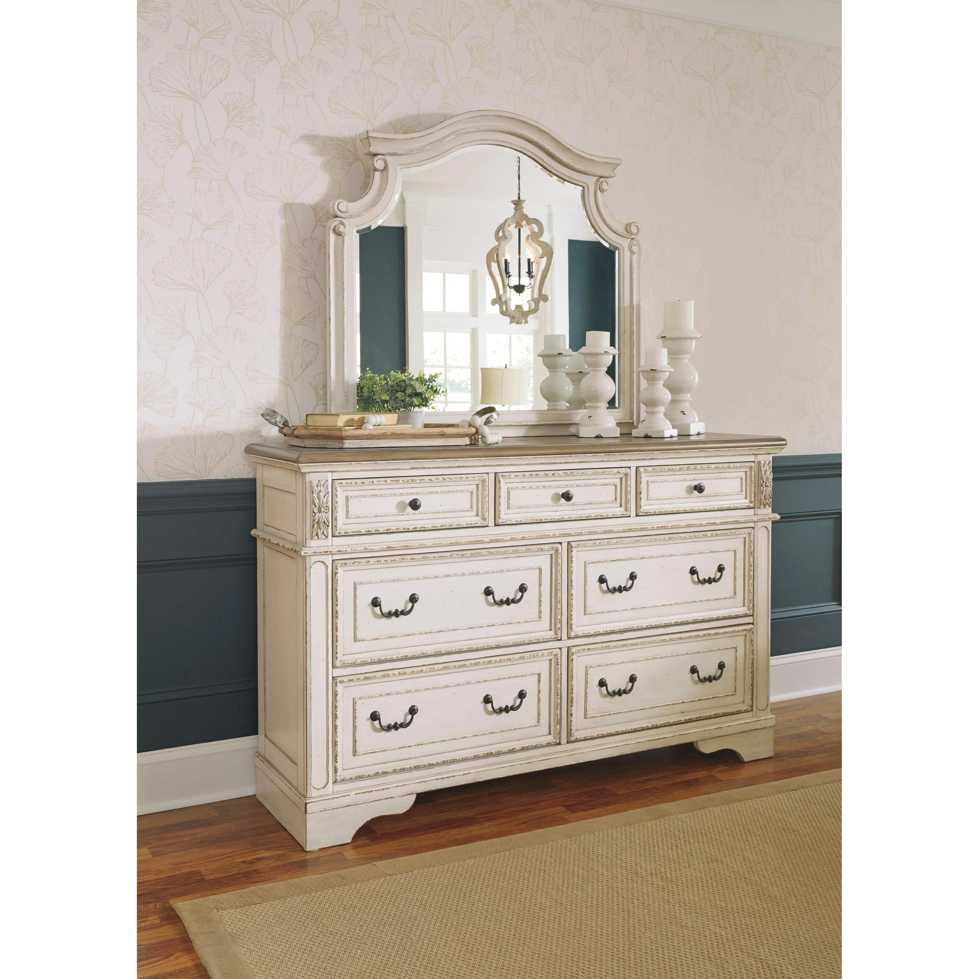 Signature Design by Ashley Realyn B743B56 7 pc Queen Panel Bedroom Set - Image 4