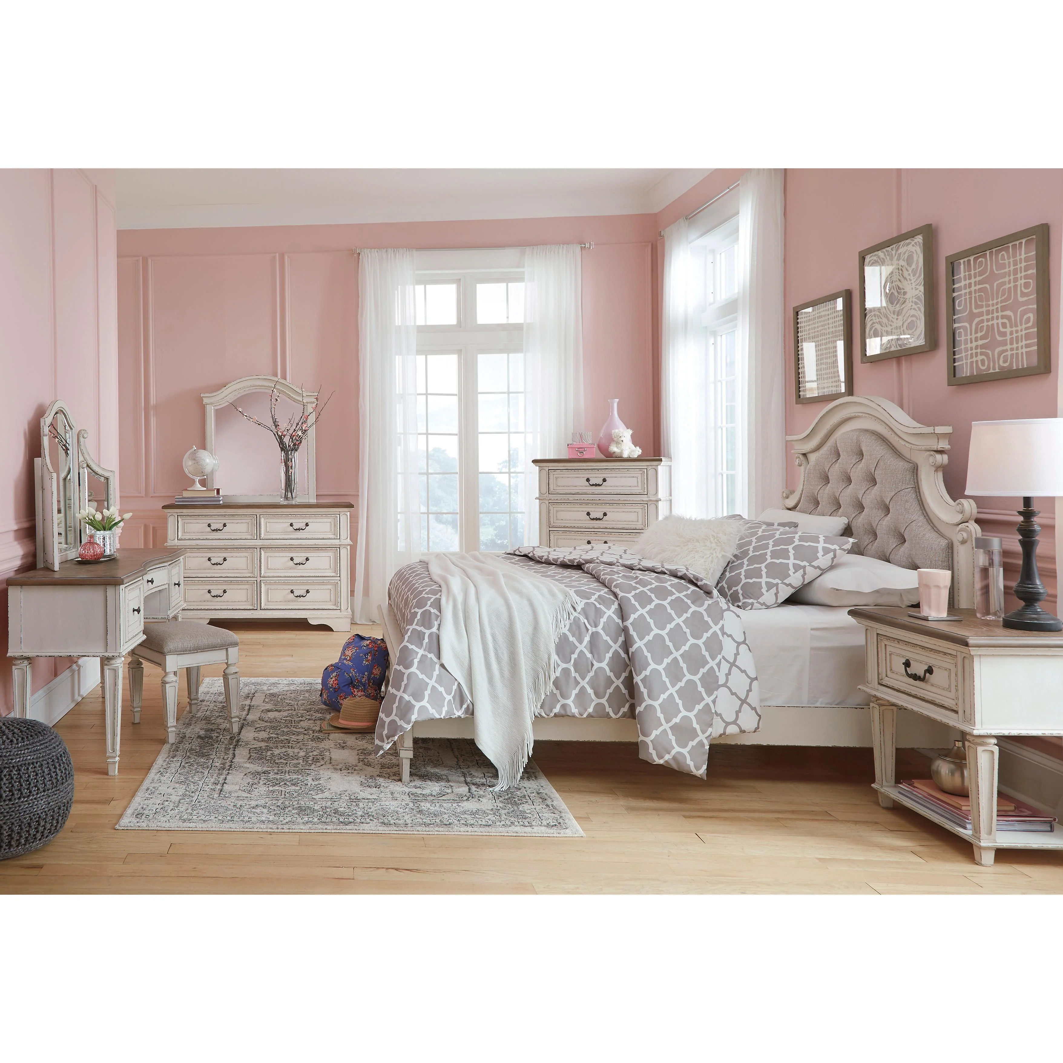 Signature Design by Ashley Realyn 3-Drawer Vanity Set B743-22 - Image 7