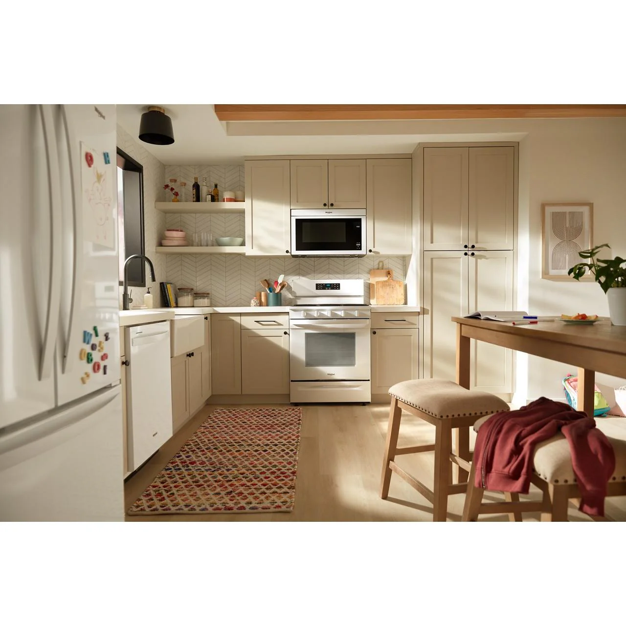 Whirlpool 30-inch Freestanding Gas Range with Air Fry Technology WFGS5030RW - Image 17