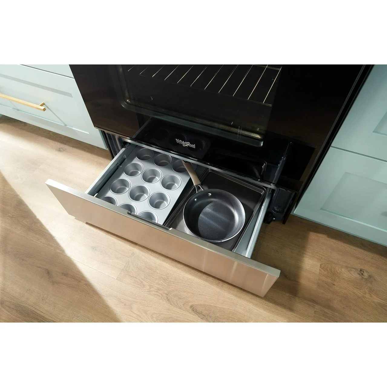 Whirlpool 30-inch Gas Range with Air Cooking Technology and Steam Clean WFGS4530SZ - Image 11